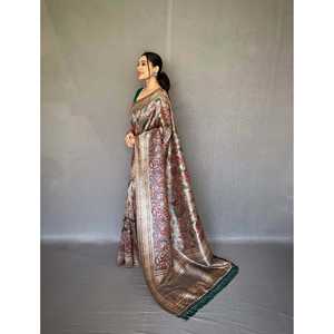 Sari Clásico de Seda Estampado Kalamkari Beige con Blusa para Vestimenta Profesional que Irradia Elegancia y Encanto - Product Image 2