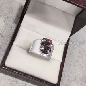 Bijoux en pierre brute Bague pour femme Grenat naturel Pierre précieuse brute Janvier Birthstone Party Bijoux à large bande Bague en argent sterling 925 - Product Image 4