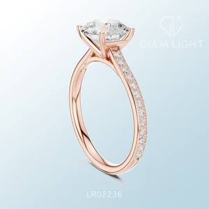 Anillo de Racimo Redondo Hecho a Medida con Calidad VS Certificada y Clasificación IGI, Diseño Elegante y Brillante para Amantes de las Joyas Atemporales - Product Image 6