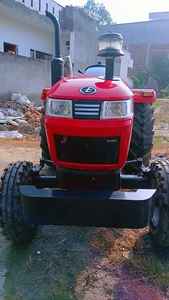 Tracteur Eicher 242 25 CV en gros avec moteur diesel puissant, tracteur agricole économique en carburant pour les petites et moyennes exploitations agricoles - Product Image 6