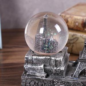 Articles de décoration de bureau, cadeaux de festival de remise des diplômes, globe à neige en résine - Product Image 6