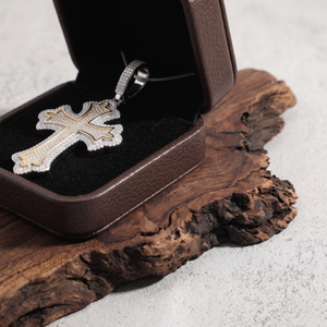 Iced Out <b>Cross</b> Pendant Two Tone Hip Hop Jewelry Moissanite Diamond <b>Cross</b> Necklace Wholesale Custom Manufacturer - Product Image 5