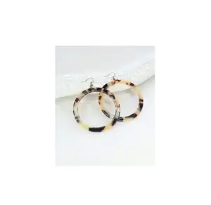 Pendientes de gota de aro Huggie acrílico de resina transparente de diseñador Vintage para mujer accesorios de joyería de moda - Product Image 1