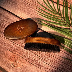 Brosse à barbe en bois MORGANS INDUSTRIES avec poils naturels mélangés, écologique et pratique pour les voyages, pour la coiffure masculine en salon et à domicile - Product Image 1