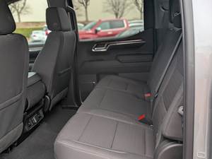 Chevrolet Silverado 1500 LT 2024 Usada en Buen Estado - Product Image 5