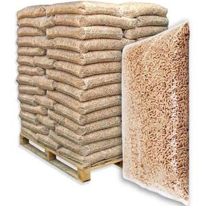Granulés de bois de pin de qualité supérieure, briquettes de biomasse, granulés de 6 mm de diamètre, motif en bâtonnets, cendres 0,5%, calories 3900J en sac - Product Image 3