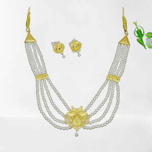 Conjunto de joyería chapada en oro de diseñador Morison para mujer, joyería étnica tradicional perfecta para bodas, fiestas y ropa festiva - Product Image 1