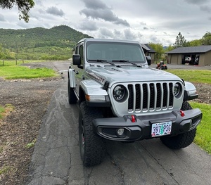 Asequible-Subasta Venta 2023 Jeeps Gladiators Rubicons 4x4s Turbodiesel Coches para la venta - Product Image 3