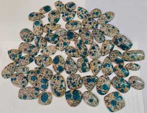 Lote de Cabujones de Jaspe K2 Natural de Alta Calidad, Gemas Sueltas de Forma Mixta en Blanco y Azul para la Elaboración de Collares - Product Image 5