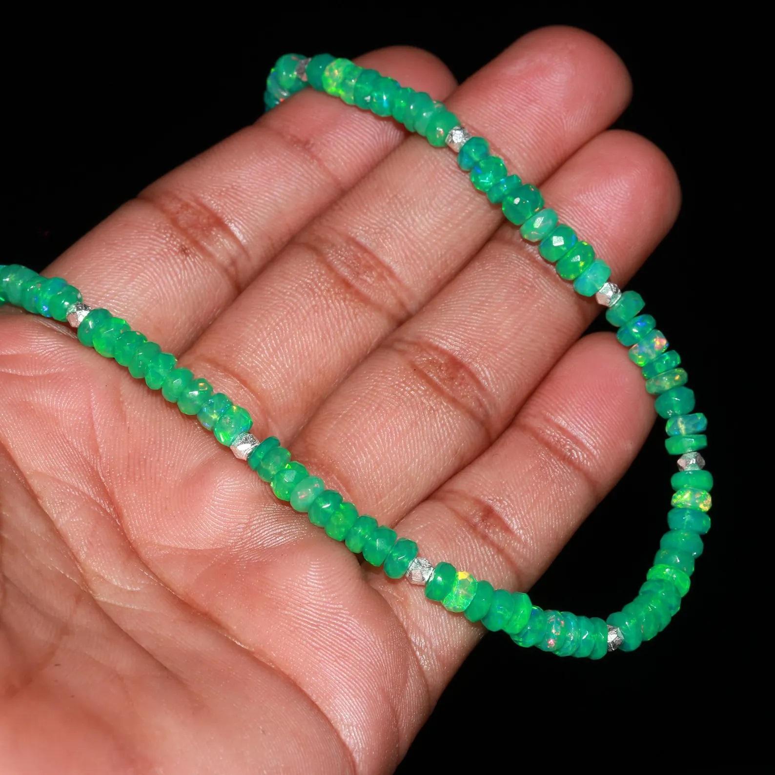 สีเขียว