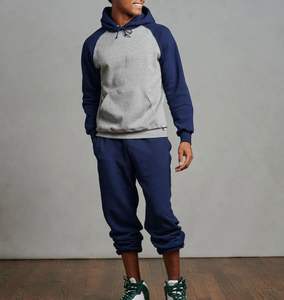 Conjunto de Sudadera con Capucha y Pantalones Deportivos de Moda Urbana |   Corte Holgado Estilo Urbano |   Conjunto de Dos Piezas con Estampado Gráfico Personalizado - Product Image 6