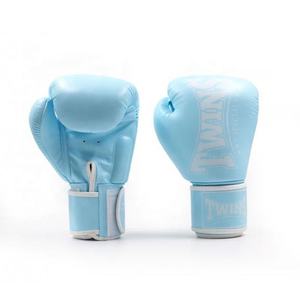 Gants de sparring professionnels Twins de qualité supérieure, fabrication de couleur personnalisée avec du cuir de vache véritable, gants d'entraînement pour adultes - Product Image 4
