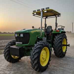 Tracteur agricole John Deere 5065E 70HP 4 roues motrices à transmission par engrenages 2022. - Product Image 3