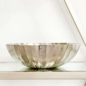 Cuenco de lujo para dulces de frutas, plato para servir, artesanías de Metal hechas a mano, cuencos dorados, artículos de decoración de mesa de boda, cuenco de Chocolate elegante - Product Image 3