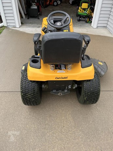 รถตัดหญ้าแบบนั่งขับ Cub Cadet XT2 GX54 FAB GX54D LX42 26 แรงม้า 54 นิ้ว ระบบไฮโดรสแตติก เครื่องยนต์โคห์เลอร์ มือสองและใหม่ ขาย - Product Image 3
