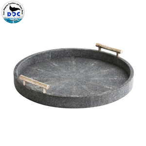 Lot de 2 plateaux décoratifs ronds gris en fausse résine avec poignées argentées - Product Image 2