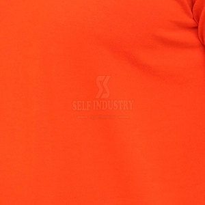 เสื้อทีเชิ้ตสำหรับผู้ชายผ้าคอตตอน100% ตัดขอบเสื้อแนวสตรีทพิมพ์ลายโลโก้ตามสั่ง - Product Image 6