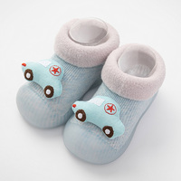 Chaussons d'hiver pour bébé avec patch 3D de voiture, manchette en polaire, antidérapants, semelle souple, pour garçons et filles, pré-marcheurs, chauds, pour intérieur, 0-24 mois