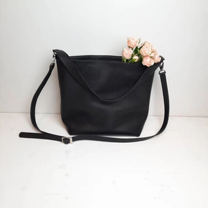 Bolso tipo cubo de cuero Pu de lujo, monedero de moda ligero para mujeres y niñas, Bolso tipo cubo de cuero con cordón clásico - Product Image 1