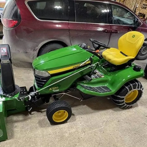 Pour John pour tondeuse à gazon de qualité industrielle Deere X380 avec souffleuse à neige 190cc 2 temps moteur décharge arrière - Product Image 1