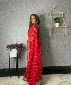 ชุดงานปาร์ตี้ออกแบบสวยงามมากผ้าไหมผ้าไหมผ้าจอร์เจียสำหรับผู้หญิงอินเดียเย็บสำเร็จรูปสำหรับผู้หญิงขายส่ง - Product Image 4