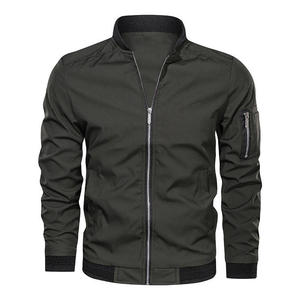 Veste coupe-vent d'extérieur personnalisée pour hommes, conception Softshell légère et respirante, parfaite pour les voyages sportifs et un usage quotidien - Product Image 5