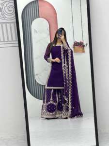 Robe de mariée indienne exclusive de créateur avec Dupatta bleu foncé pour femme, tenue de fête Salwar Kameez du fournisseur indien - Product Image 2