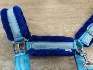 Logotipo personalizado Inglés Sillín Caballo Halter Glitter Cintas Acolchado de lana Hierro Metal Accesorios Carreras ecuestres-Cabestros de nylon - Product Image 4