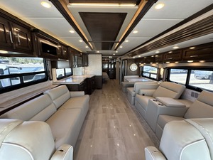 PROVEEDOR de Autocaravana Diésel Usada Marvarena Clase A 2023, Modelo 4369, en Venta - Product Image 3