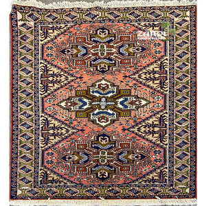 Tapis persan Ardabil unique en son genre, 5'1 x 3'5 - Product Image 1
