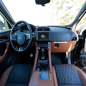 ¡Oferta Imperdible! SUV de Lujo Jaguar F-Pace SVR 2019 Súper Limpio, Motor V8 Supercargado de 550 hp, Tracción en las Cuatro Ruedas, Equipamiento de Alta Gama - Product Image 3
