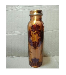 Elegante botella de agua de cobre impresa hecha a mano nuevo diseño alta térmica incluye tapa-exportación directa del fabricante al por mayor - Product Image 5