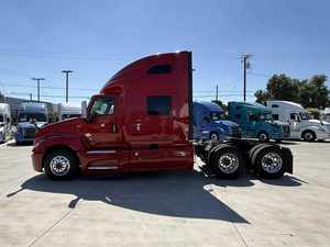 Compre con nosotros: Camión semirremolque USADO 2021 LT Sleeper - Techo elevado, 450HP, automático, listo para enviar a todo el mundo - Product Image 3