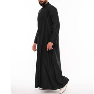 Simple Plain Jubbah Men Islamic Thobes Ropa y accesorios musulmanes tradicionales con logotipo personalizado Diseño de manga de moda - Product Image 3