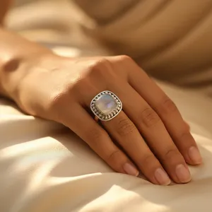 Anillo de Cóctel de Ópalo para Mujer, Plata 925, Estilo Geométrico Vintage, Engaste Invisible, Uso Diario, de Rajasthan, Art Palace - Product Image 1