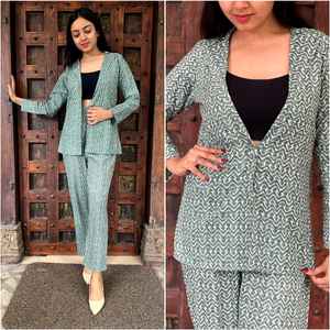 Ensembles de coord en coton vintage léger en coton Ensembles de coord imprimés classiques élégants et respirants disponibles au meilleur prix - Product Image 1