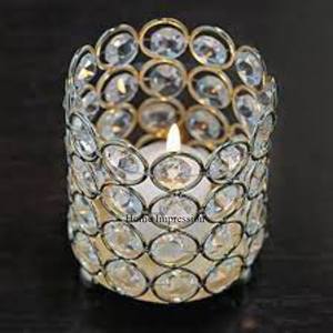 Marco de alambre de metal chapado en oro de alta calidad con tarros y soportes de velas con cuentas de cristal para decoración de bodas a un precio impresionante - Product Image 5