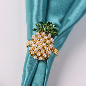 Anillos de Servilleta Metálicos 'BOWKNOT' Más Vendidos con Cuentas Blancas que Mejoran el Ambiente General de los Entornos de Comedor Formales - Product Image 5