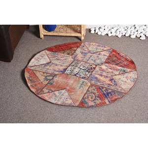 Alfombra de lana Vintage en beige y rojo con patrón de retazos geométricos de 3,4x3,4 pies para decoración de dormitorio o entrada - Product Image 1