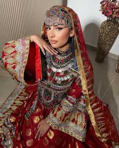 Vestido afgano Kuchi hecho a mano de la mejor calidad, tela de algodón acampanada hasta el suelo con bordado, técnicas teñidas lisas - Product Image 5