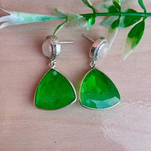 Boucles d'oreilles élégantes en péridot avec clous en pierres précieuses blanches Boucles d'oreilles pendantes de luxe en trillion pour femmes Bijoux en argent 925 - Product Image 5