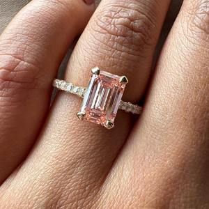 Anillo de Compromiso con Halo Oculto de Diamante Cultivado en Laboratorio, Corte Esmeralda, Color Rosa, con Certificado IGI, en Oro de 14k, Anillo de Bodas para San Valentín - Product Image 1