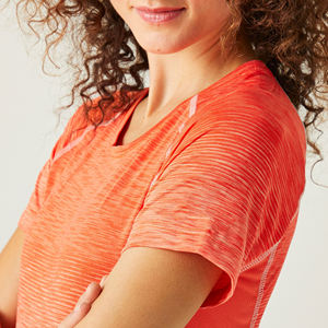 Camiseta de gimnasio de alta calidad para hombres y mujeres, diseño personalizado, Top deportivo de poliéster, tela transpirable, Ideal para entrenamiento o ropa de Fitness - Product Image 5