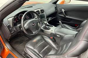 Chevrolet Corvette Z06 2007 Usado, 1 Dueño, Transmisión Manual de 6 Velocidades, Color Naranja Atómico Metalizado - Product Image 4