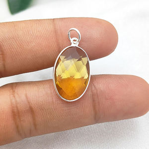 Colgante de Plata de Ley 925 hecho a mano citrino ovalado Briolette oro Vermeil bisel conjunto rodio plateado Joyería Al por mayor disponible - Product Image 1