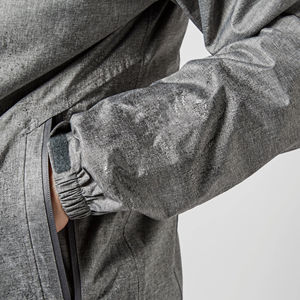 Veste coupe-vent imperméable pour homme de haute qualité ODM, avec capuche, réversible, respirante, col montant, logo sur le devant - Product Image 6