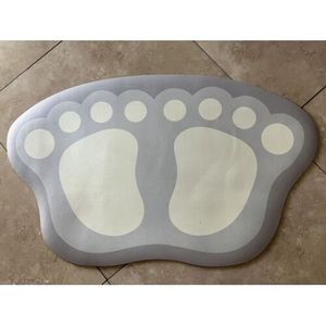 Tapis de salle de bain 21x28 pouces Tapis de toilette antidérapant en polyester doux et TPE Absorption d'eau élevée Design américain pour hôtels - Product Image 6