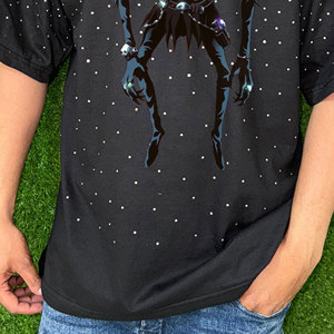 Camiseta de algodón 100% holgada con estampado de pantalla desgastada lavada de peso pesado con diamantes de imitación de manga corta para hombre - Product Image 3