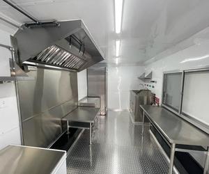 Camion de restauration mobile d'extérieur, remorque de traiteur 4,8 m, châssis en aluminium, double essieu tandem, alimentation intégrée, utilisation extérieure - Product Image 4