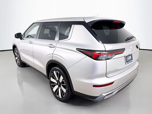 MITSUBISHI OUTLANDER SE 2.5 S-AWC 2025 DE PRIMERA MANO, AUTO USADO - Product Image 2